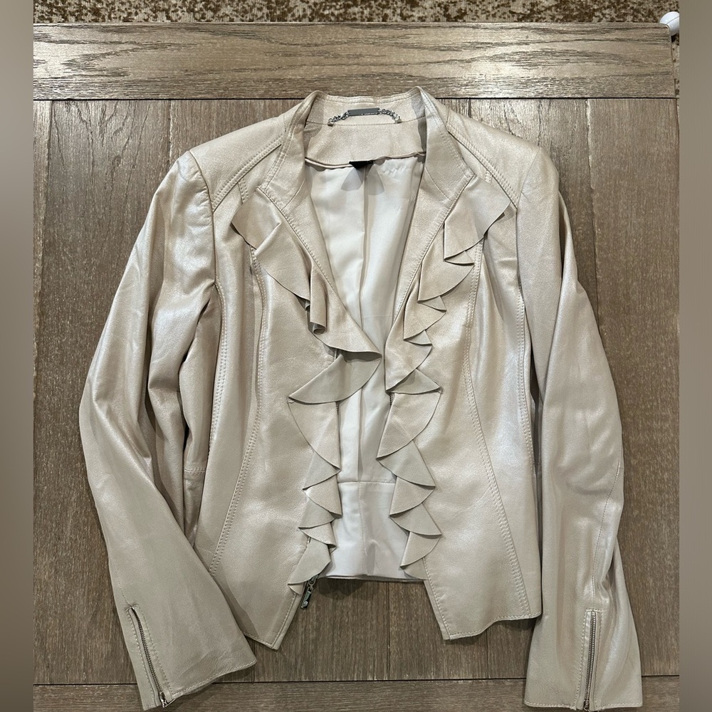 Vintage white/black market jacket.